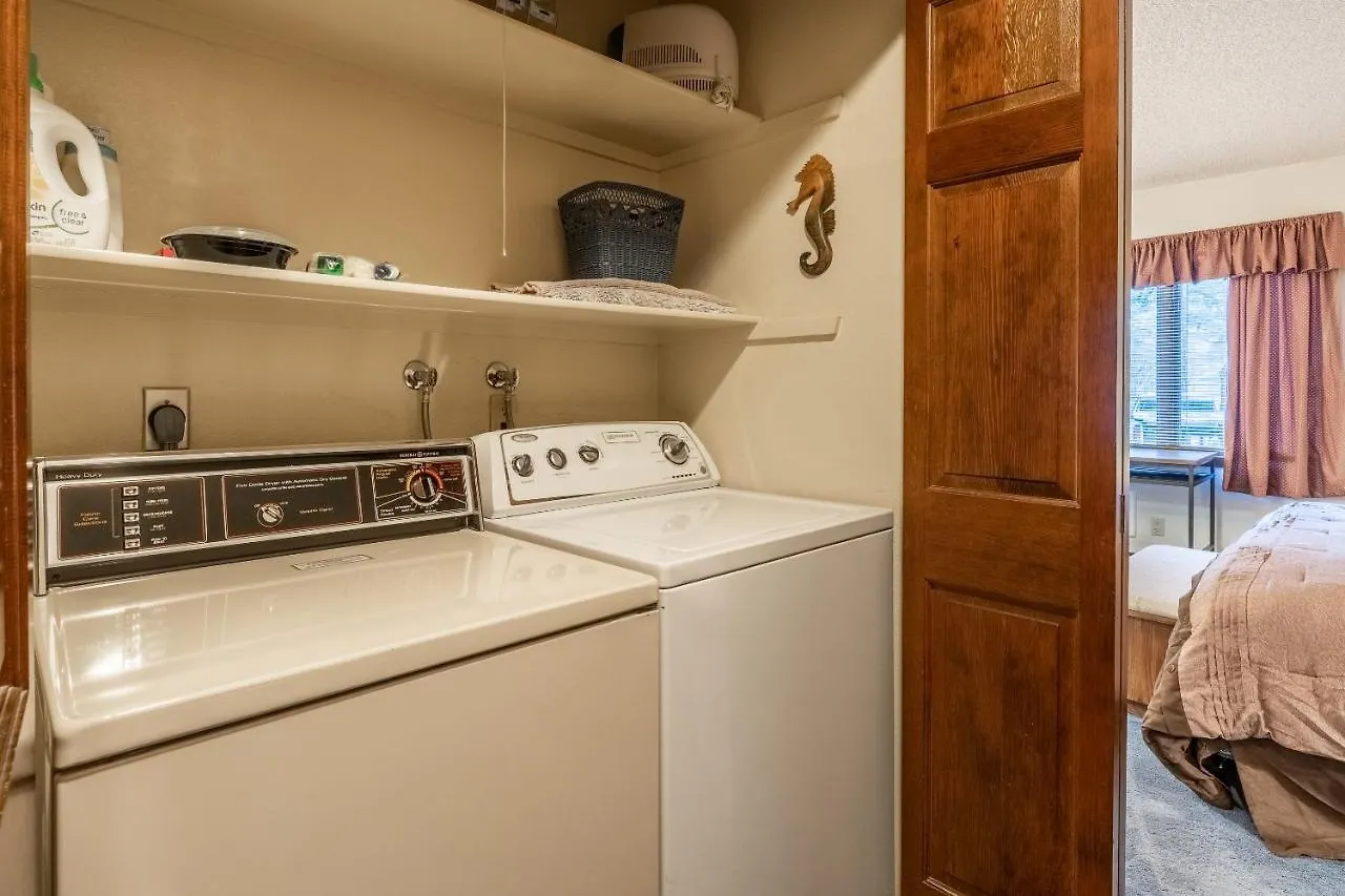 Spacious Winterset 26 2 Bedrm Plus Loft 3 Full Bathrm Townhome Sleeps 8 Steps To Free Town Shuttle Маммот Лейкс Дом отдыха