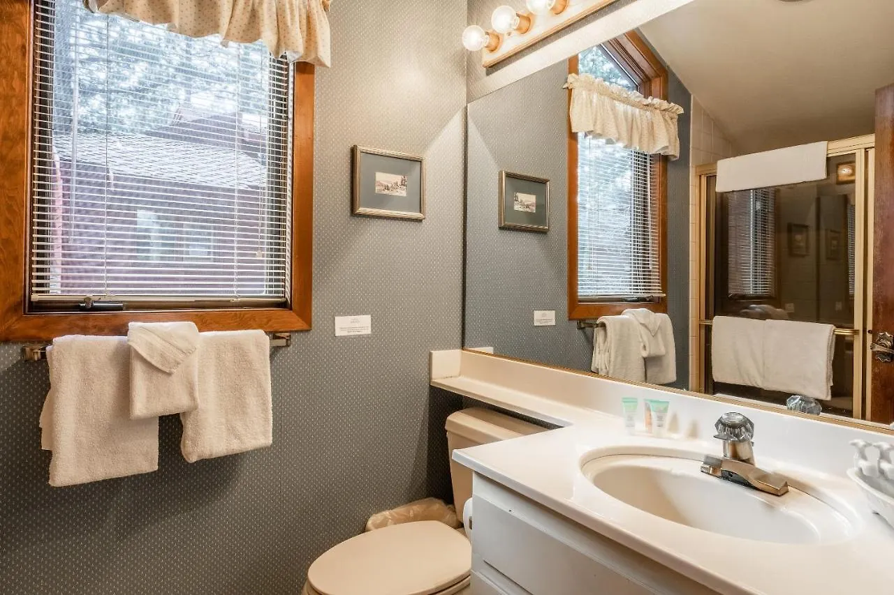 Дом отдыха Spacious Winterset 26 2 Bedrm Plus Loft 3 Full Bathrm Townhome Sleeps 8 Steps To Free Town Shuttle Маммот Лейкс