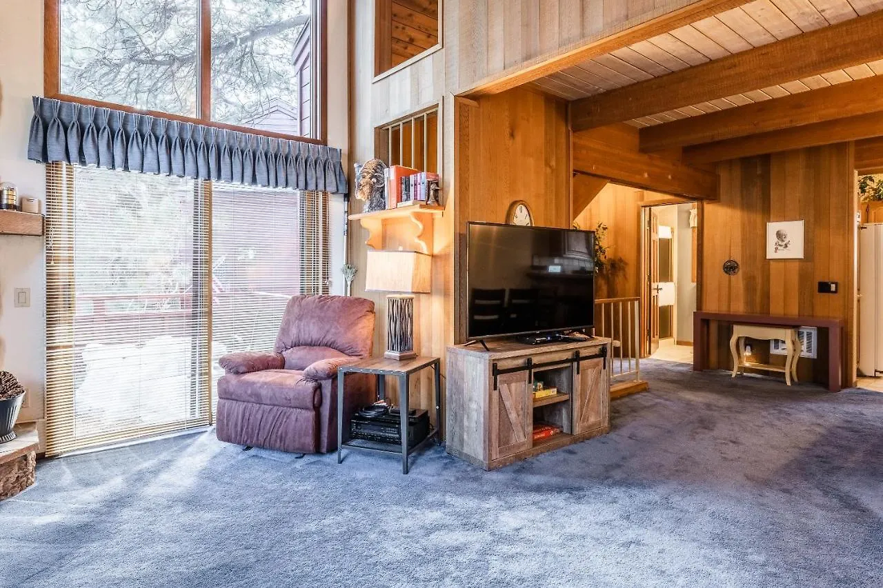 Spacious Winterset 26 2 Bedrm Plus Loft 3 Full Bathrm Townhome Sleeps 8 Steps To Free Town Shuttle Mammoth Lakes Holiday home
